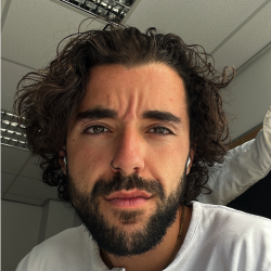 Ilias Bouhlou Ilias Bouhlou
